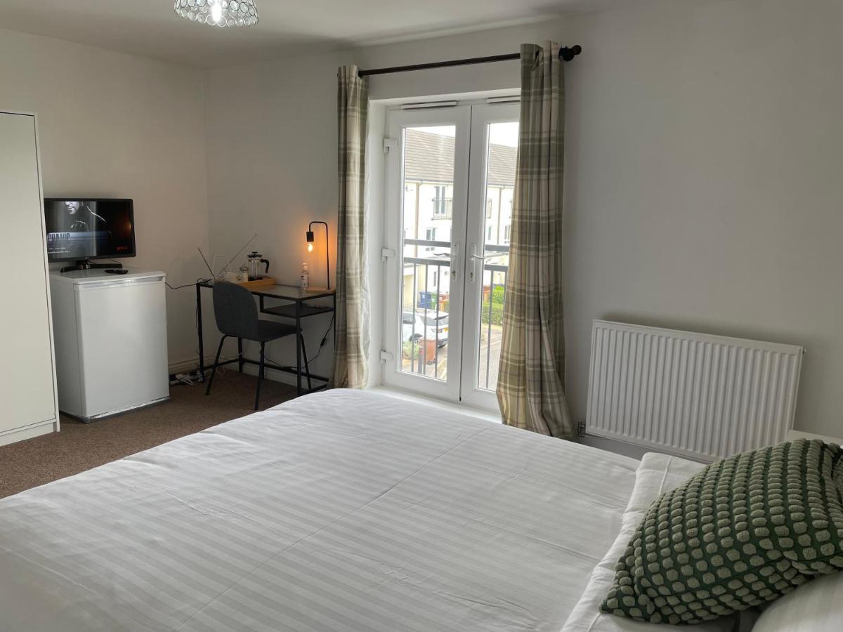 Luxury Rooms In Furnished Guests-Only House Free Wifi West Thurrock Grays Exterior photo